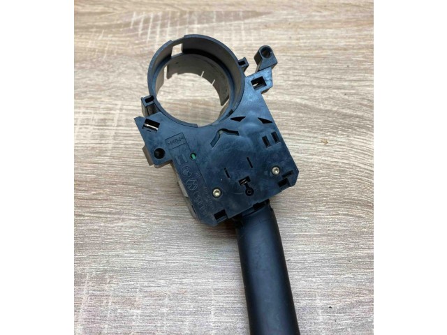 Ручка стеклоочистителей 8L0953513 Audi A6 S6 C5 4B