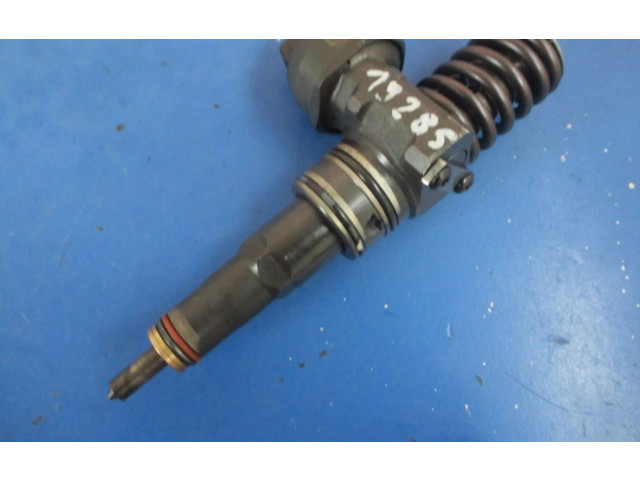 Форсунка 038130073AG, 038130073AG Skoda Fabia Mk2 (5J)