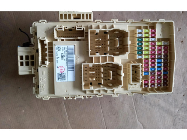 Zpětné zrcátko Hyundai Staria 2023