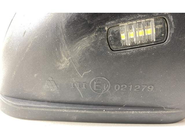 Zpětné zrcátko Mercedes-Benz C AMG W205 2017 A2058104202, A2058104202