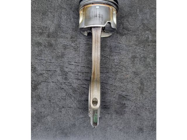 Píst 057107065CA, 057198401F   Audi Q7 4L     