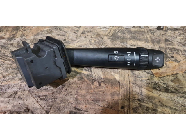 Ручка стеклоочистителей 3069740   Volvo V70