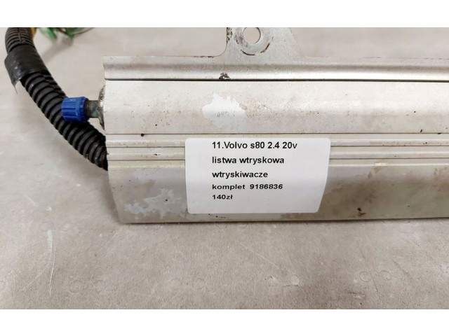 Топливная рампа 9186836   Volvo S80  