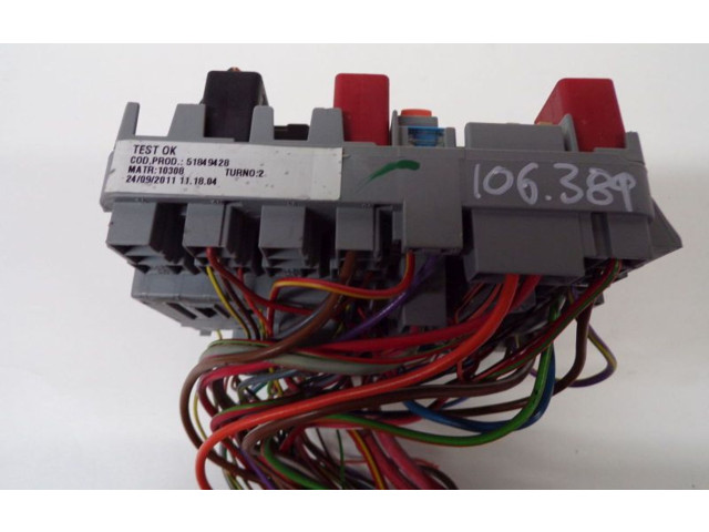 Pojistková skříňka 51849428, 51849428 Alfa Romeo Giulietta 2010