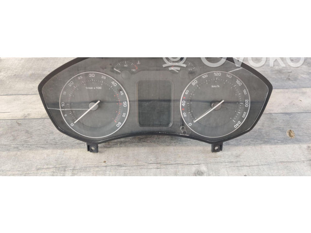 Панель приборов 1Z0920842D   Skoda Octavia Mk2 (1Z)       
