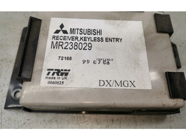 Блок управления MR238029 Mitsubishi Carisma