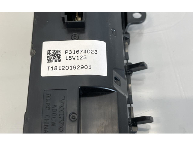 Блок управления климат-контролем 31674023, P31674023   Volvo XC90