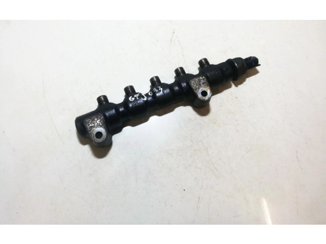 Топливная рампа 9654592680   Volvo V50  