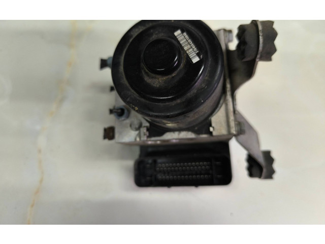 Блок АБС 6856275, 00212099643   BMW  X4 F26  2014 - 2017 года