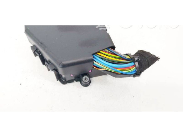 Блок предохранителей Audi A3 S3 8L