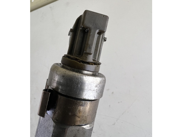 Vstřikovač 2367027020, 236702702   Toyota RAV 4 (XA20)     