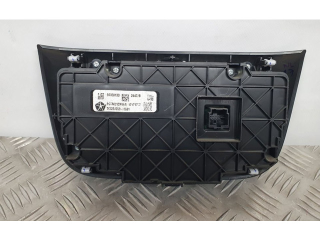 Блок управления климат-контролем 60928133, P6TM21DX9AB   Jeep Compass