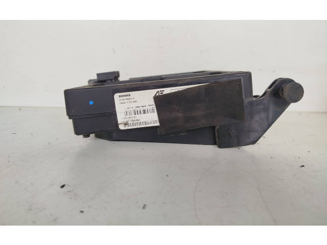 Блок предохранителей 7M0971882A, XM2114A212AA Ford Galaxy