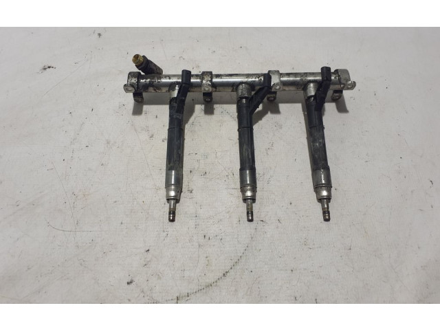 Топливная рампа 06M133315L   Audi A7 S7 4K8   для двигателя DLZA