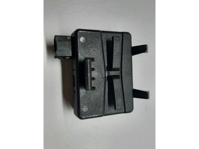 Блок управления 13595511   Chevrolet Camaro