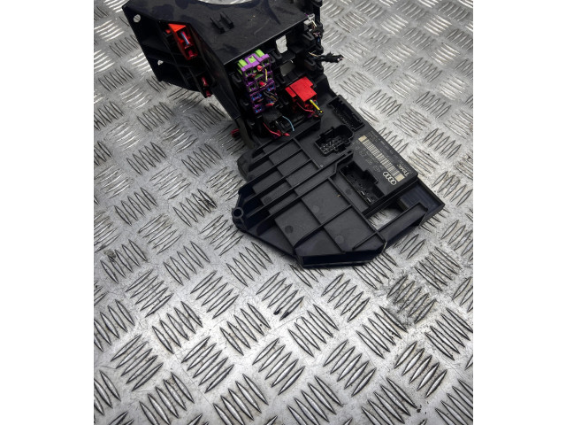 Pojistková skříňka 4E1937503A, 4E0907279D Audi A8 S8 D3 4E 2004