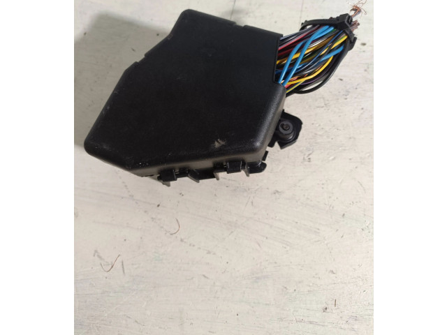 Блок предохранителей 1225139 Audi A3 S3 8L