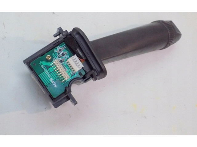 Ручка стеклоочистителей    Volvo S60