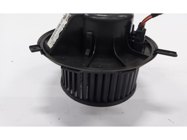 Вентилятор печки    N031269U430X   Volkswagen Caddy