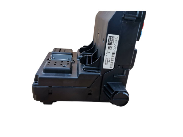 Блок предохранителей 30728539, 12243769   Volvo XC90    