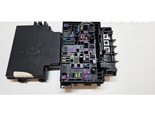 Ящик предохранителей (комплект) 68507751AC Jeep Grand Cherokee WL