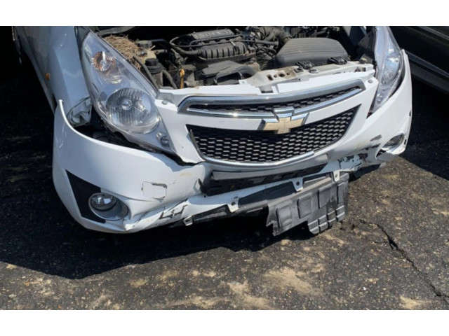 Моторчик заднего дворника 95152637 Chevrolet Spark