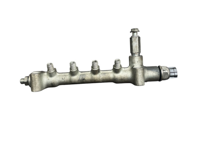 Vstřikovací lišta 55PP05-01, 11265982608 Opel Zafira B