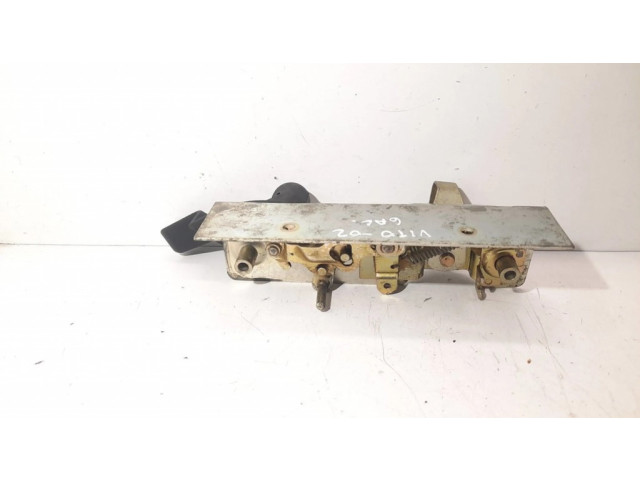 Замок задней крышки (наружный)