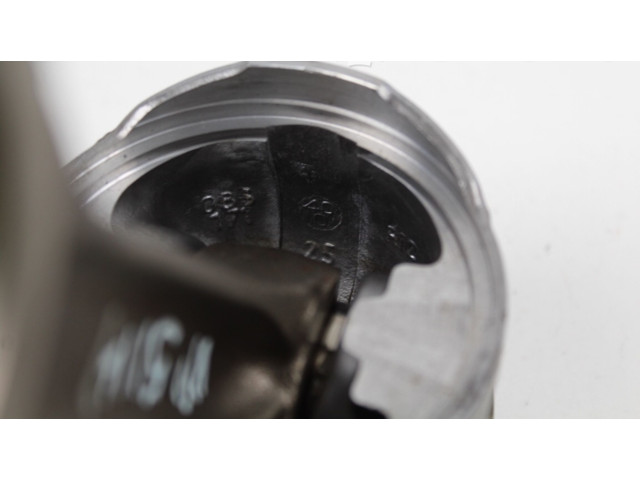 Поршень с шатуном RHY Citroen Xsara