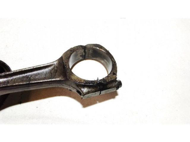 Поршень с шатуном Land Rover Freelander для дизельного двигателя 2.0