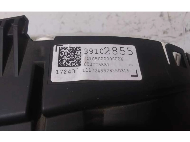 Přístrojová deska Opel Astra K 2017 39102855