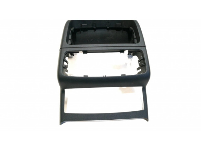 Другая центральная деталь консоли (туннеля)