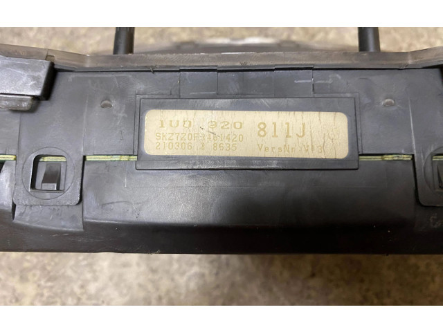 Панель приборов 1U0920811J, 81071428 Skoda Octavia Mk2 (1Z)