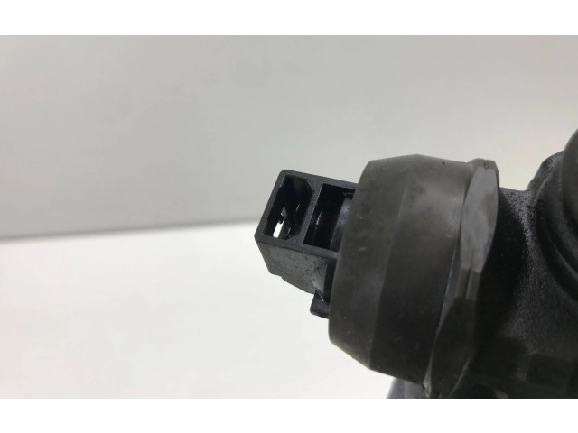 Форсунка 038130073BQ    Volkswagen Touran I   