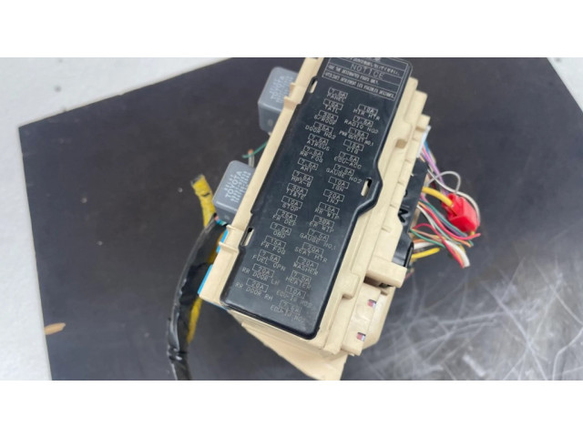 Блок предохранителей GL2HQYY, 021106 Lexus RX 330 - 350 - 400H