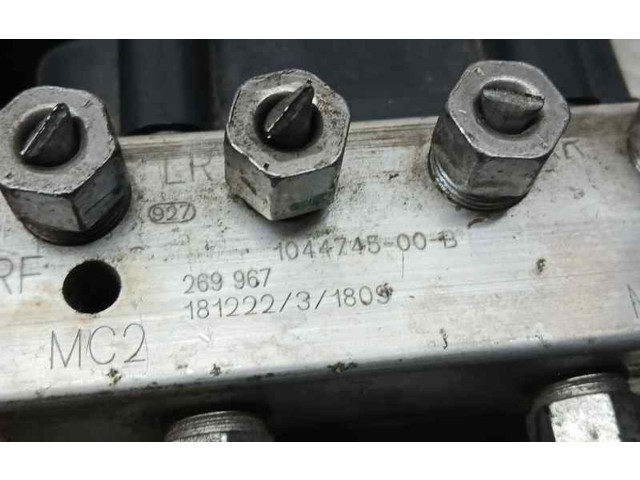 Блок АБС 1044745 Tesla Model 3 2017 - года