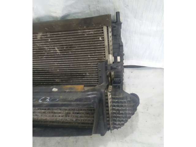 Комплект радиатора Volvo C30 2007 - 2010 года