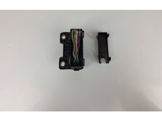 Блок предохранителей 3288YA1 Toyota Corolla Verso AR10