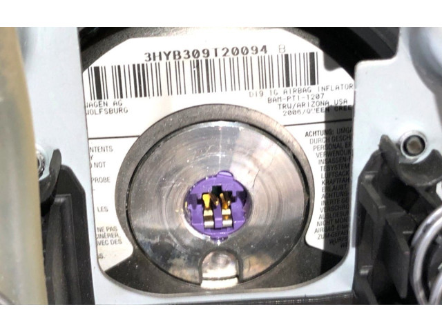 Подушка безопасности водителя 1K0880201AB Volkswagen Jetta V