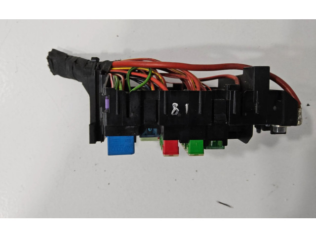 Блок предохранителей 5C0937819L Volkswagen Jetta IV