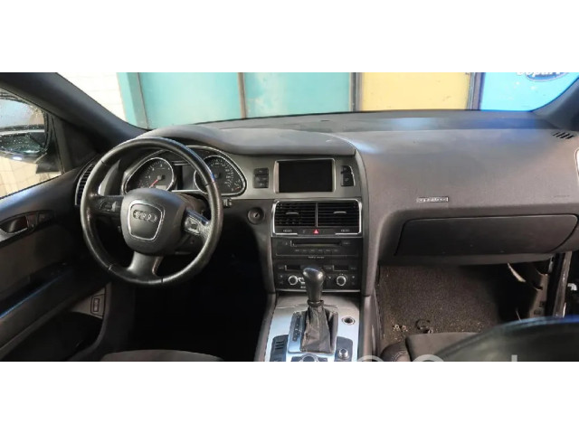 Pojistková skříňka 4l1937503 Audi Q7 4L 2006