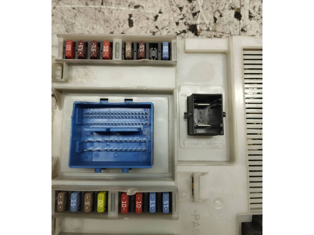 Блок предохранителей CG9T14C256FA, 31314511AB Volvo V70