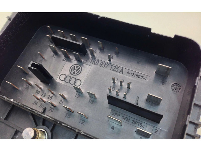 Блок предохранителей 1K0937125A Volkswagen Golf Plus