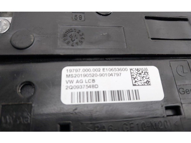 Блок предохранителей 2Q0937548D Audi A1