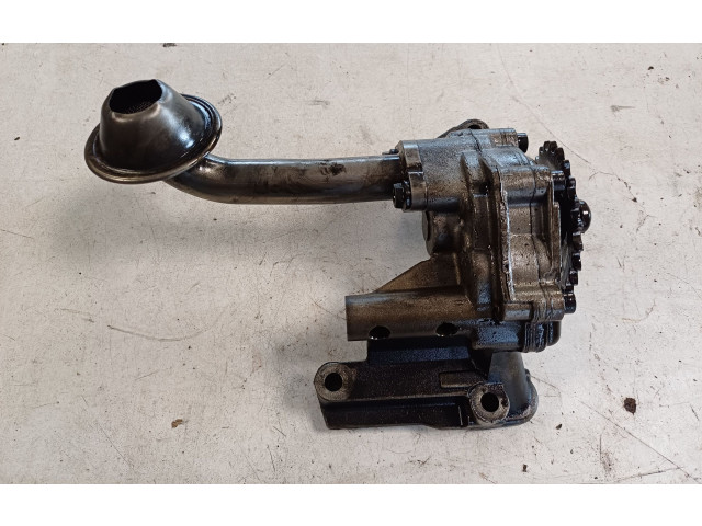 Масляный насос Volkswagen Caddy