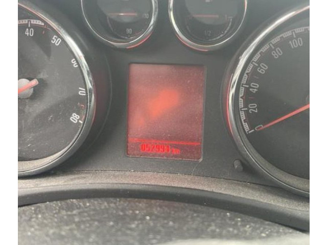 Блок управления двигателя 12679199 Opel Meriva B