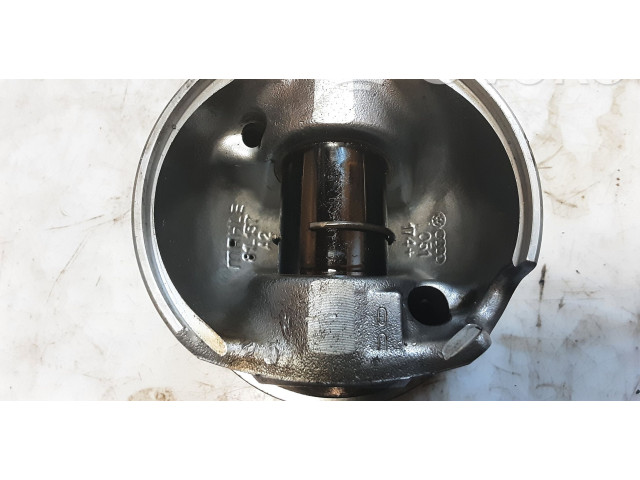 Píst 81L137A2, 051174 Volkswagen Transporter - Caravelle T5