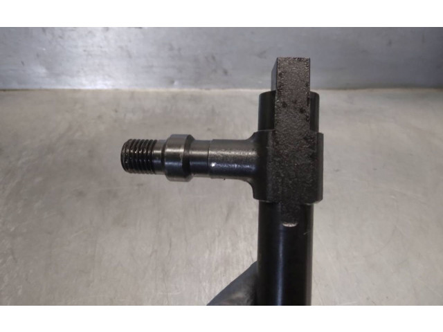 Vstřikovač RF2A13H50 Mazda 323 RF