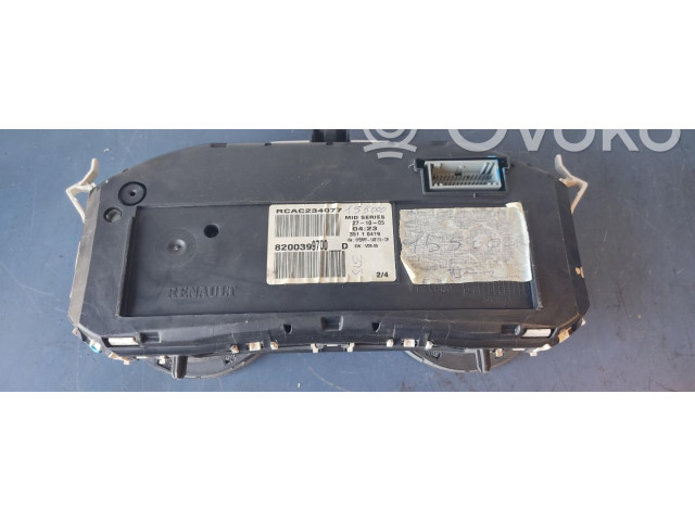 Přístrojová deska Renault Megane II 8200399700D
