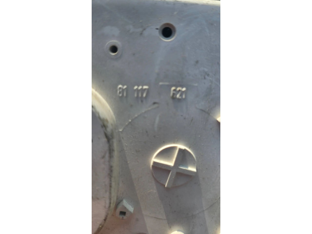Панель приборов 81117621   Volkswagen PASSAT B3       